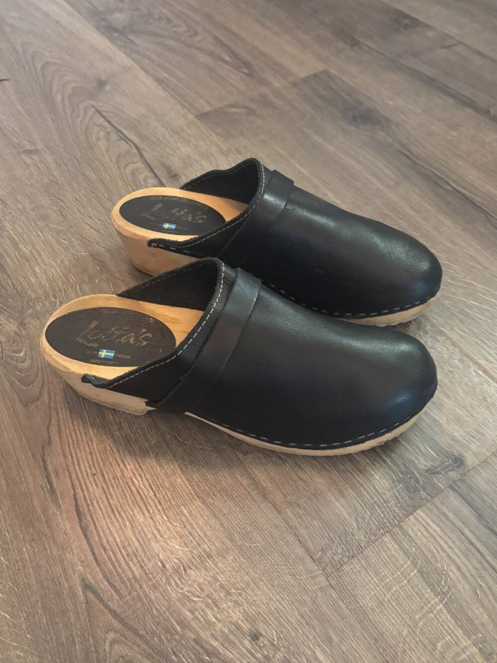 Lotta from Stockholm Elsa Classic Clogs in Black Leather